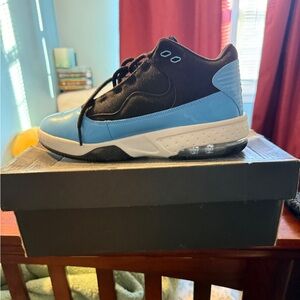Jordan Kids Black and Light Blue Sneakers